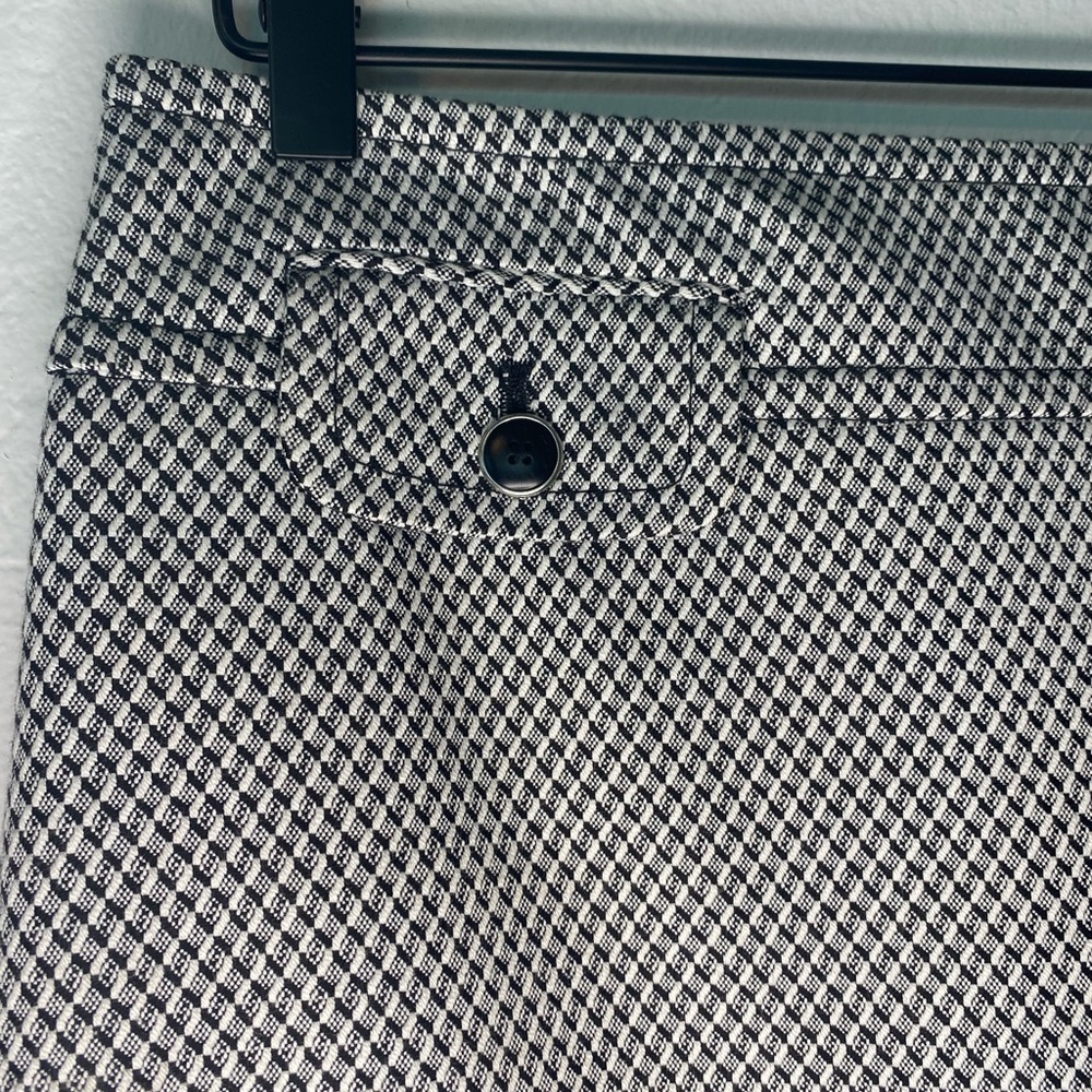 LOFT Black and White Patterned Skirt - Picture 3 of 5